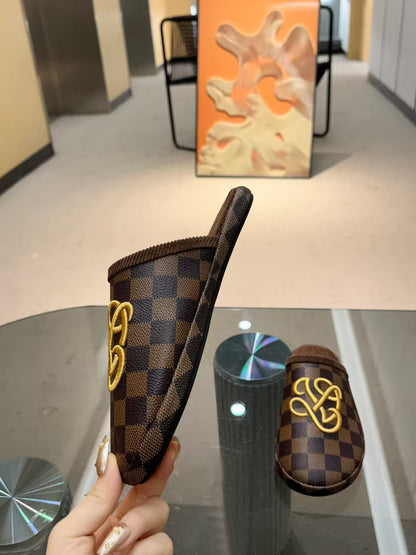Latest couple slippers