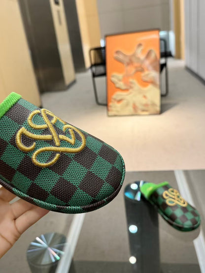 Latest couple slippers