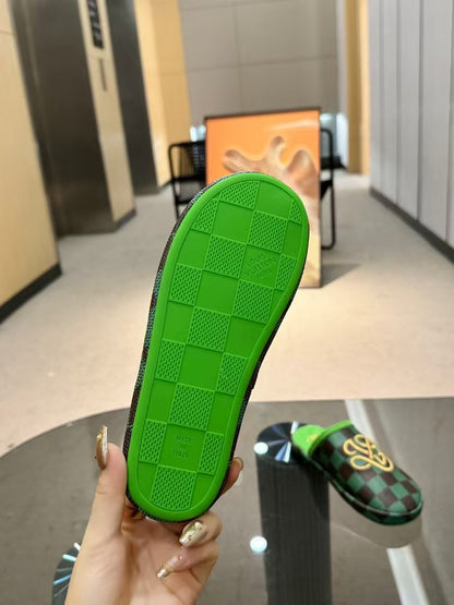Latest couple slippers