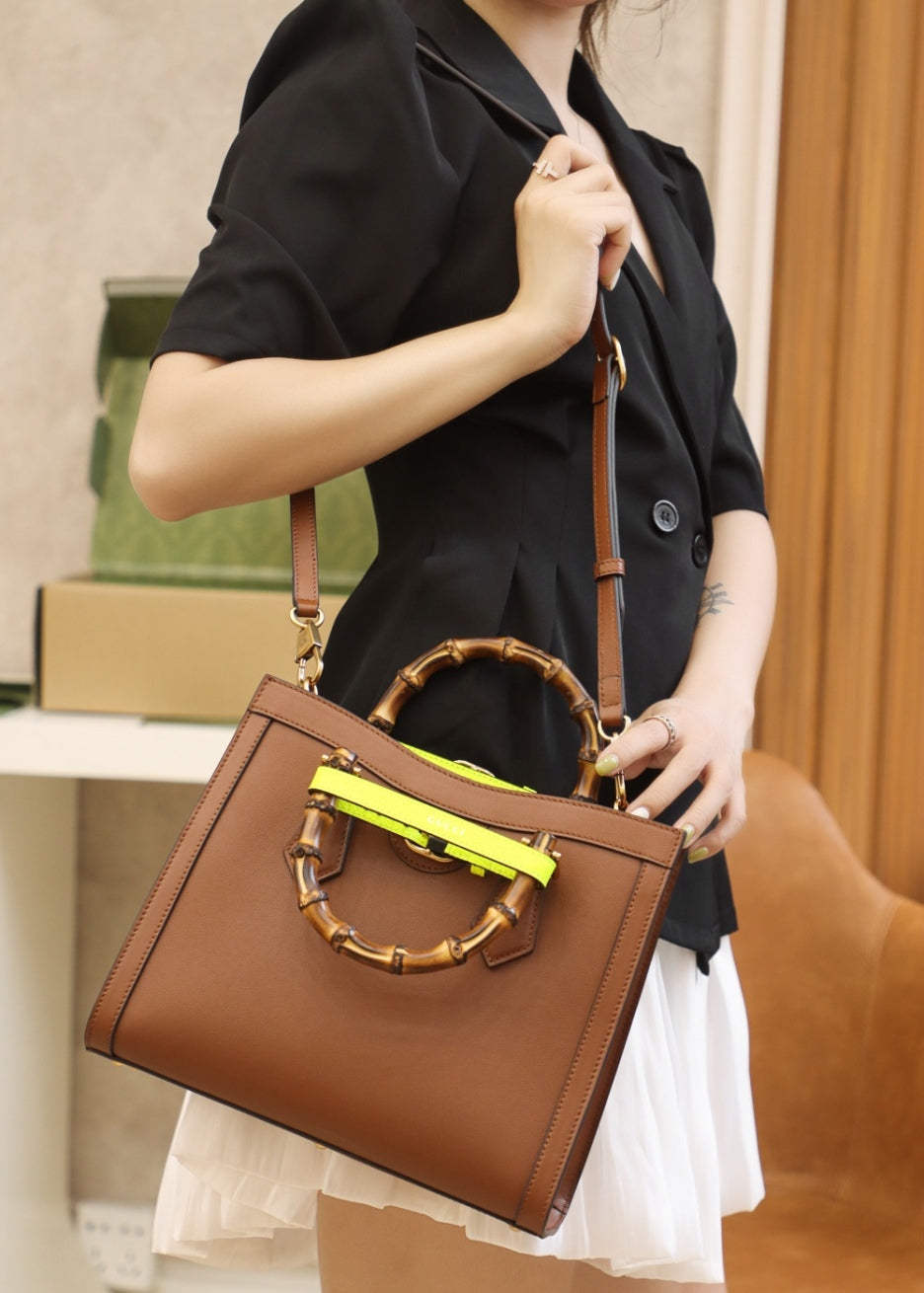 Diana small tote bag cuir leather