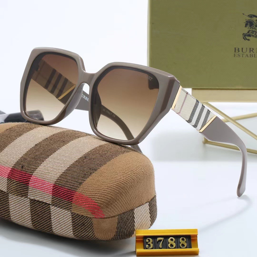 Classic Checkered Frame Sunglasses