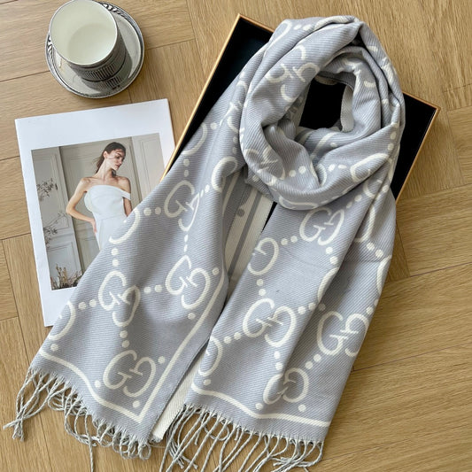 Fashion scarf