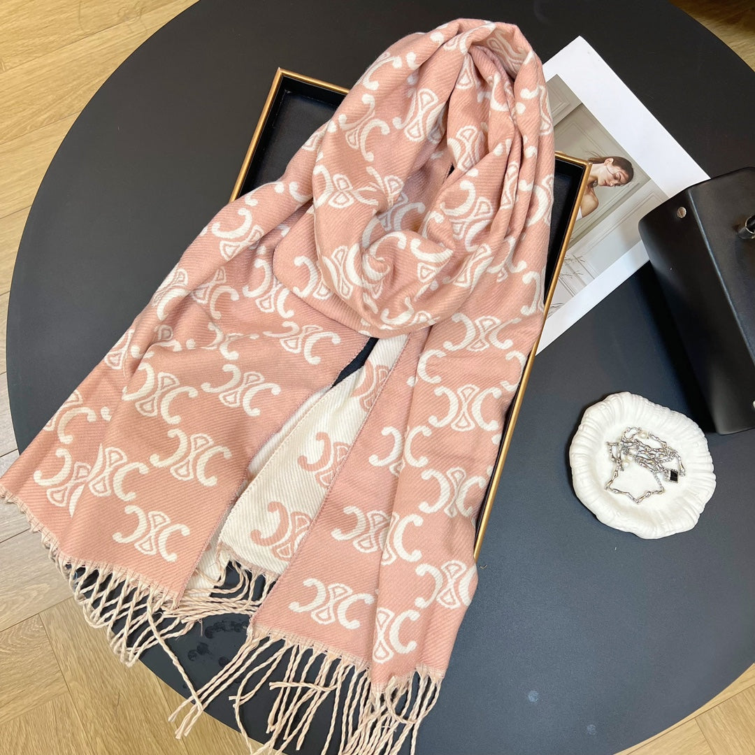 New autumn and winter scarves