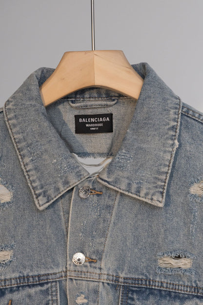 Ripped denim loose jacket