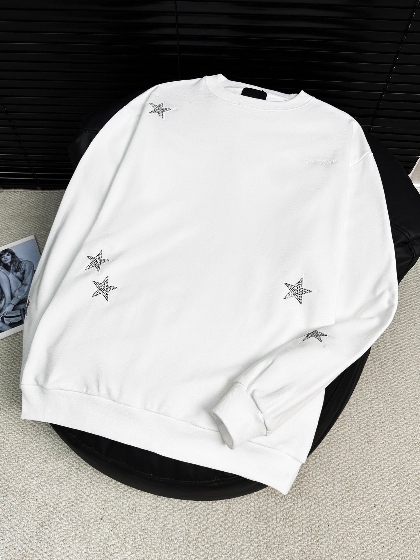 Star embroidered crew neck sweatshirt