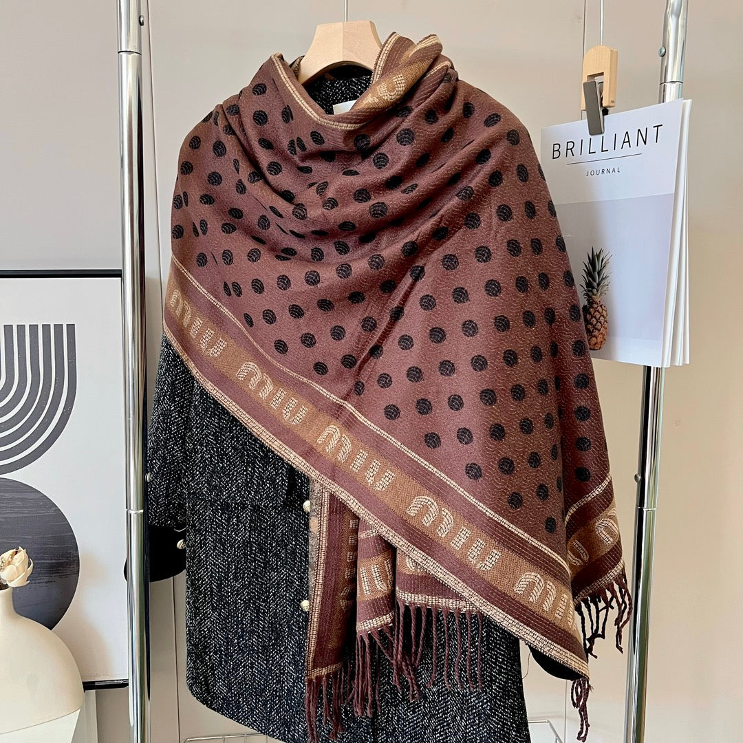 New autumn and winter scarves