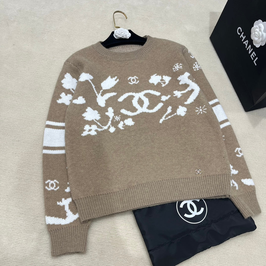 Ski floral 5 long sleeve sweater