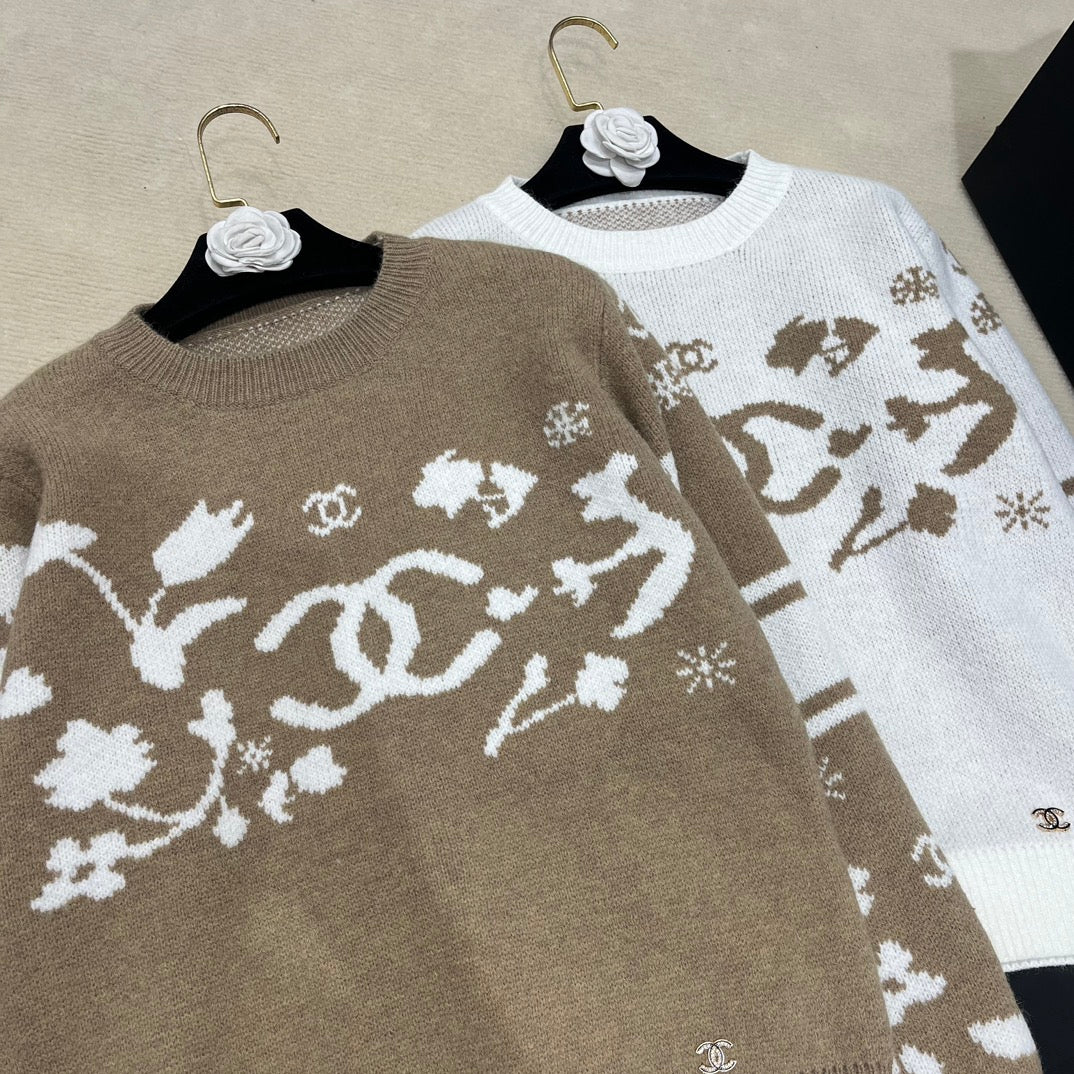 Ski floral 5 long sleeve sweater