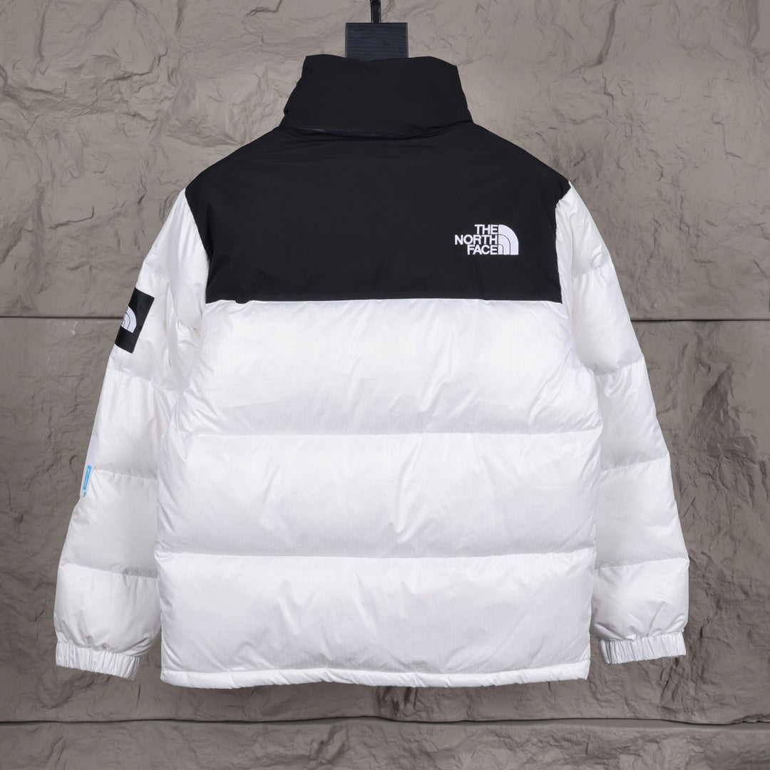 The North Face Large Plaid Classic Down Jacket