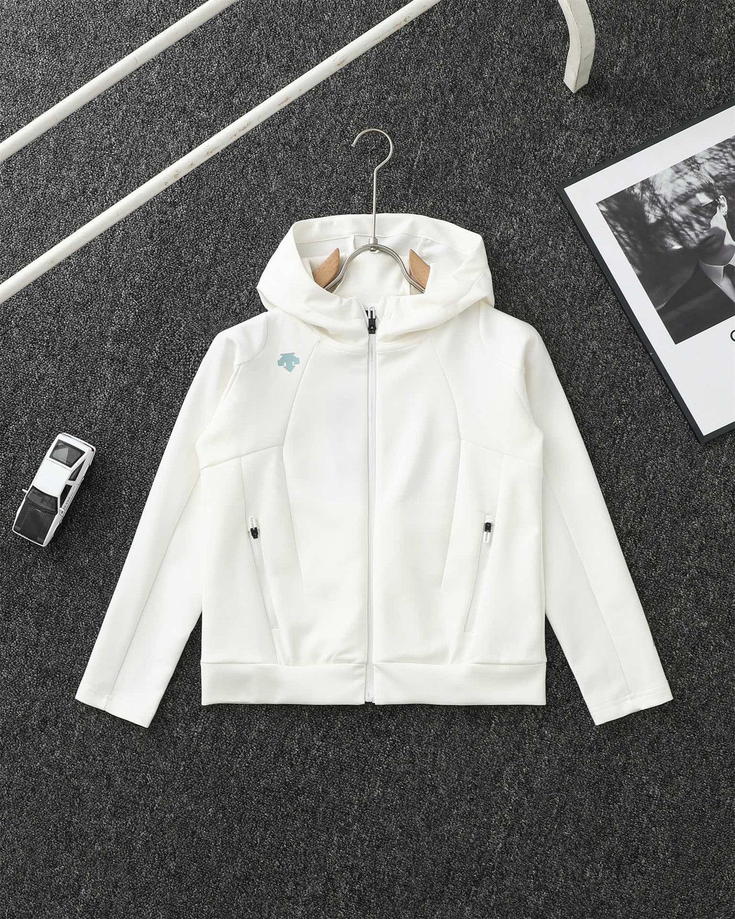 Autumn new outdoor sports leisure hooded jacket