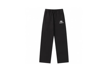 Three-dimensional lock embroidered sweatpants