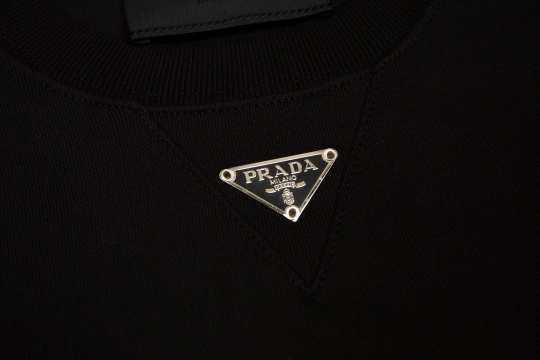 Classic triangle logo crew neck sweatshirt