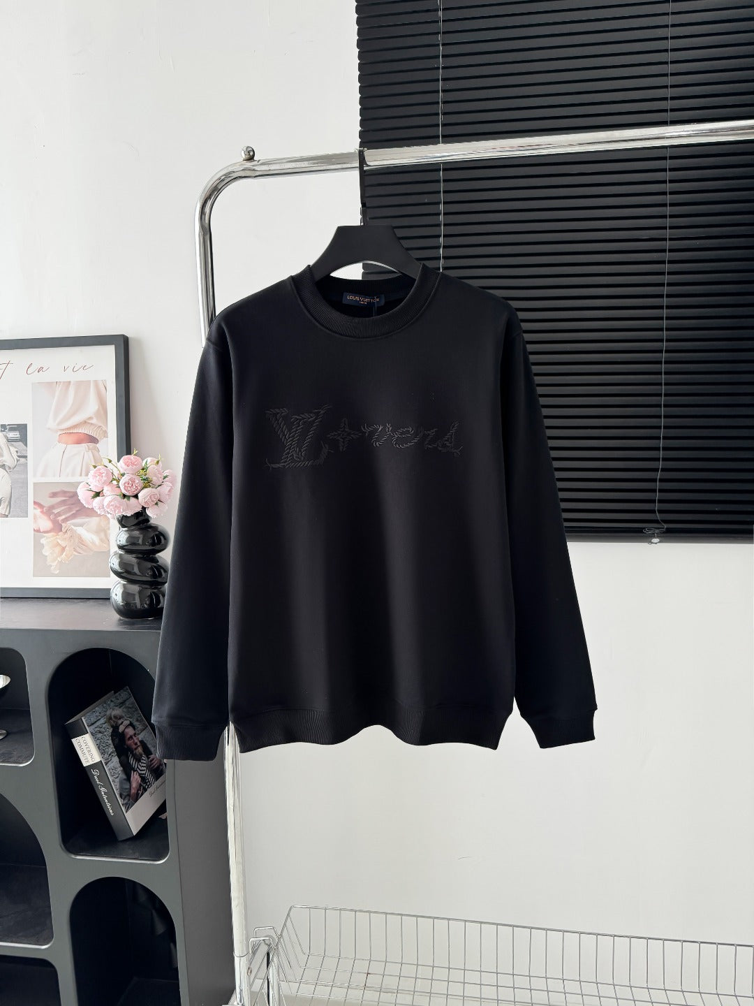 Crew neck sweatshirt with front and back signature embroidery