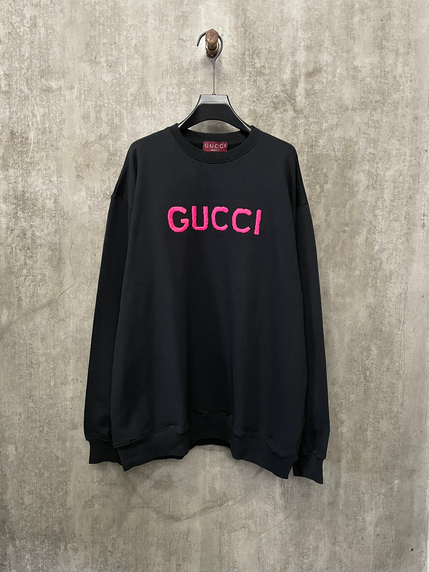 Pink Letter Embroidery Round Neck Long Sleeve Pullover Sweatshirt