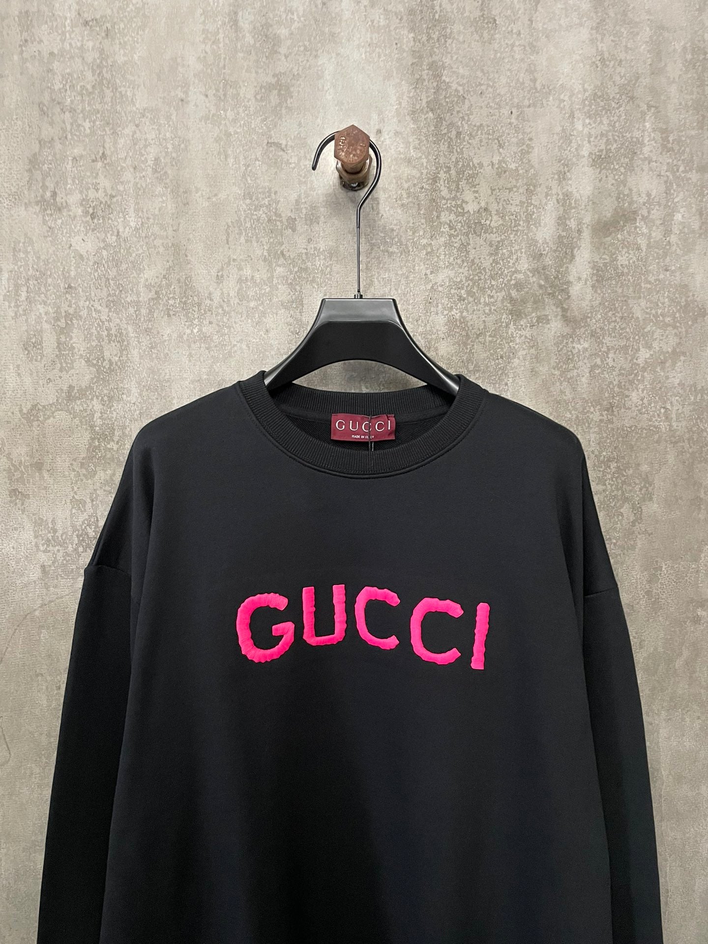 Pink Letter Embroidery Round Neck Long Sleeve Pullover Sweatshirt