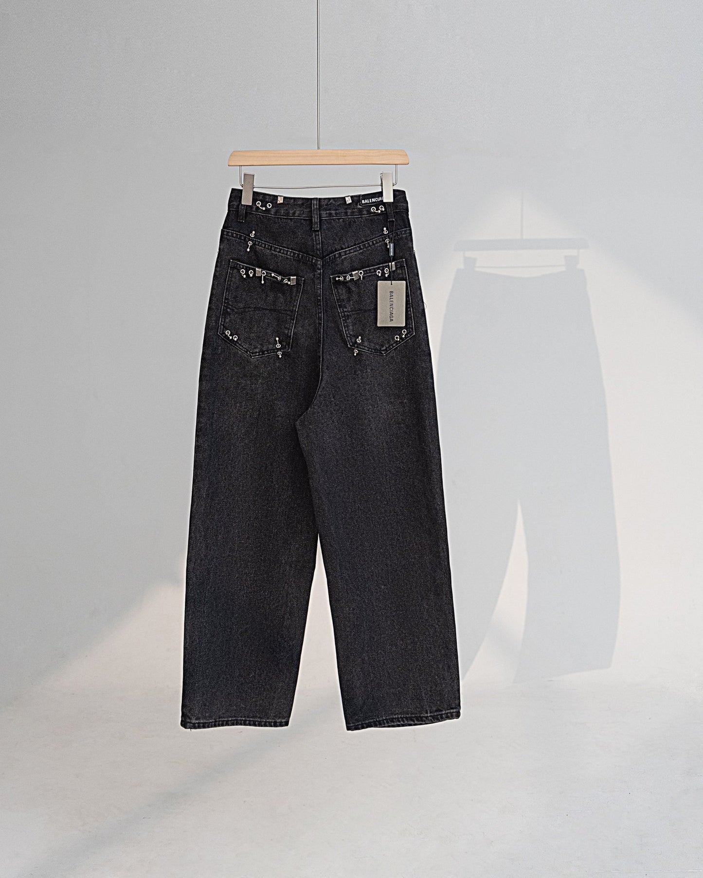 Rivet piercing buckle fire machine head jeans trousers