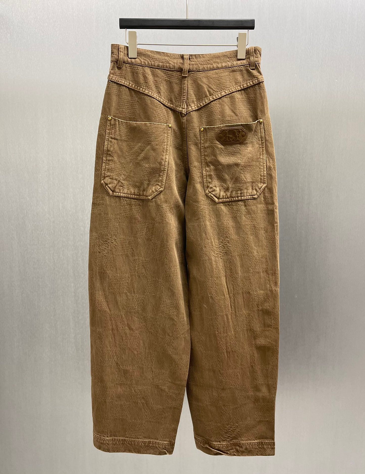 Brown cargo jeans with large check pattern