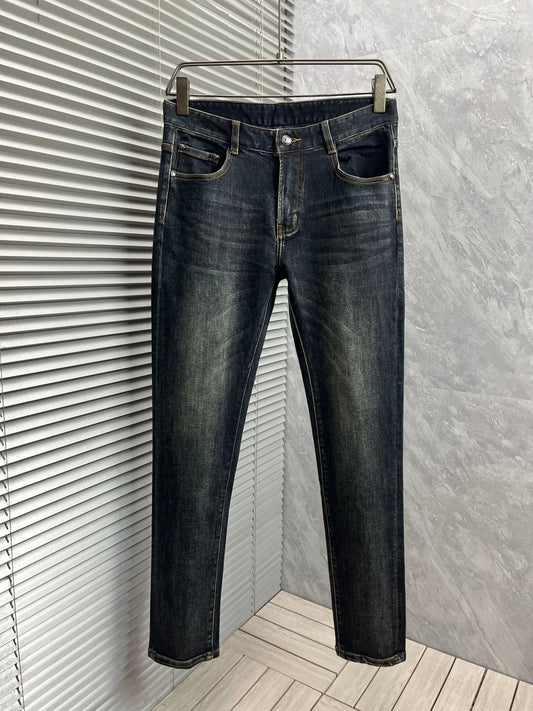 Casual slightly stretch slim jeans