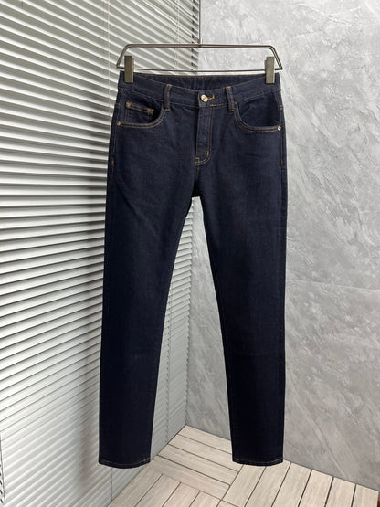 Casual slightly stretch slim jeans