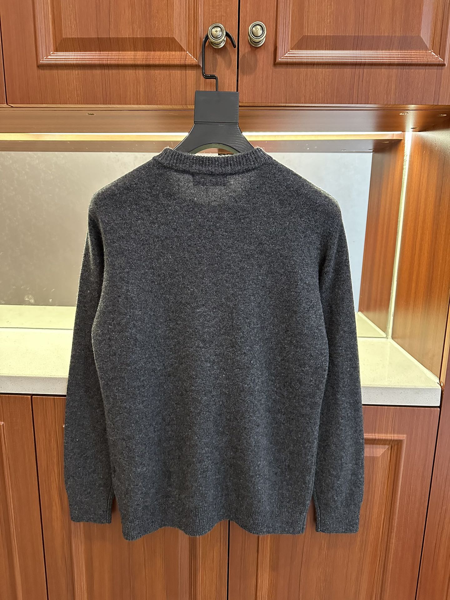 Crewneck knitted sweater