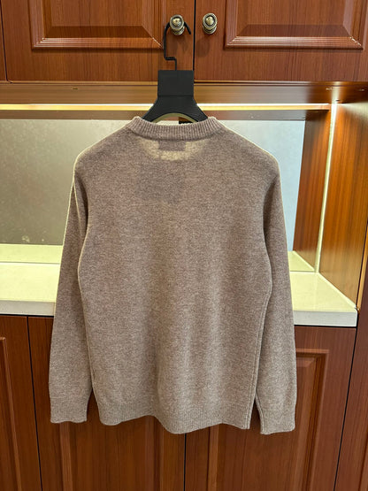 Crewneck knitted sweater