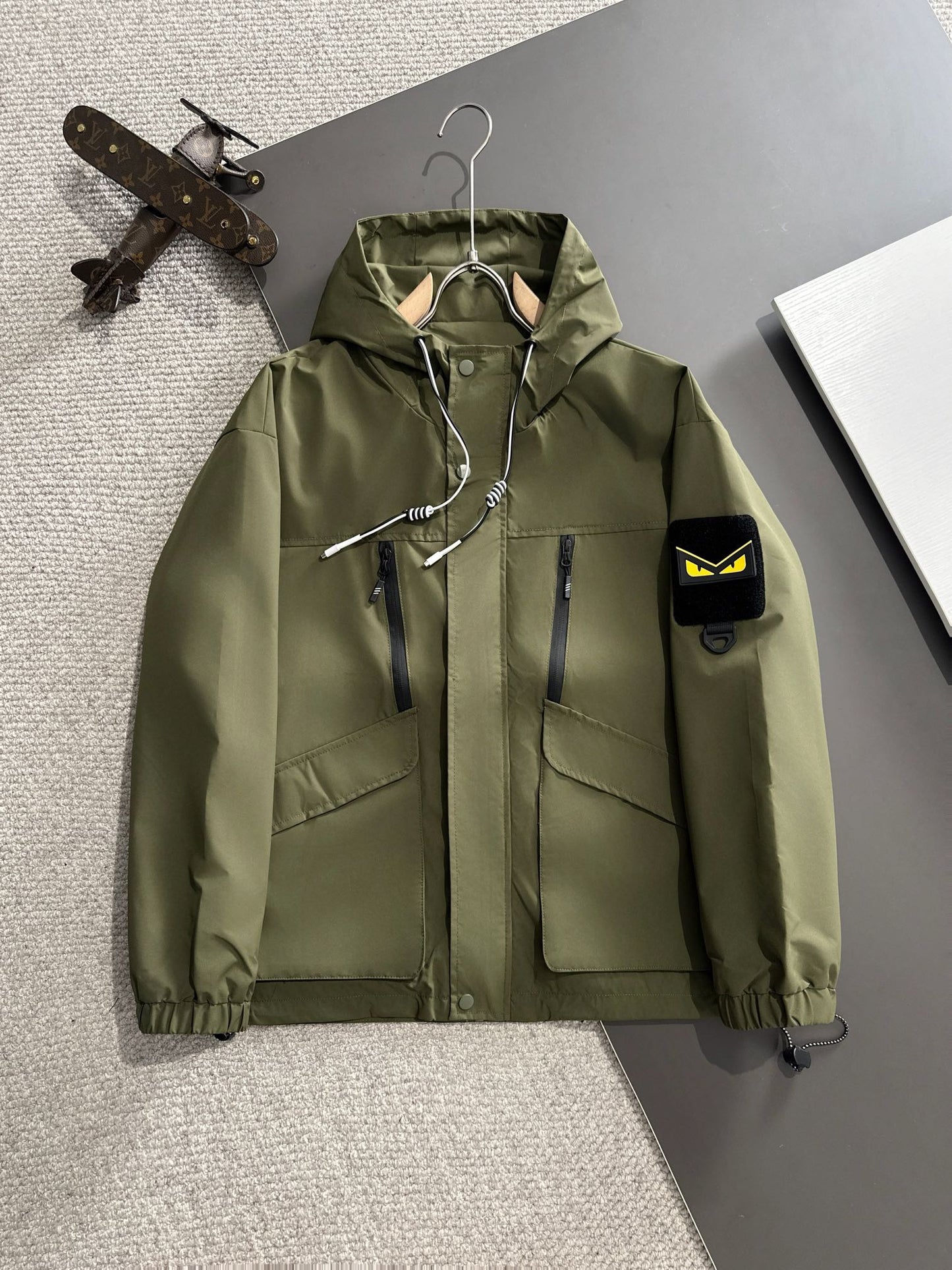 Zip-up hooded windbreaker jacket